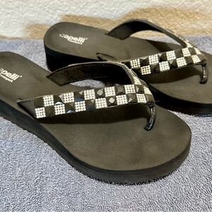 Capelli of New York Checkered Black and White Sandals